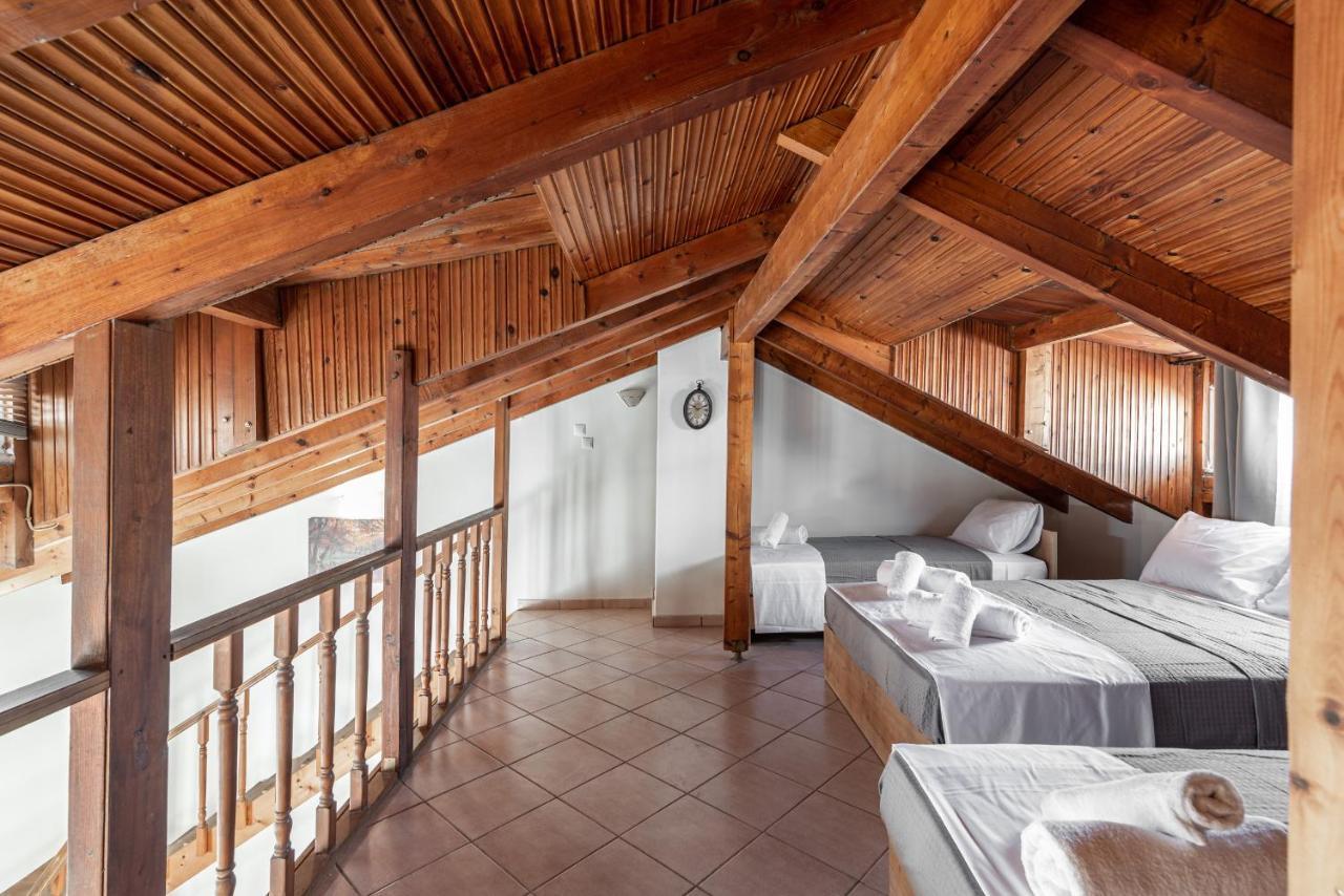 Blue Riviera Villas & Suites - Alimos 2 Афіни Екстер'єр фото